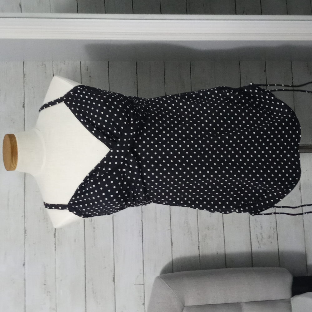 🟢Kirkland Swim Top Black & White Lightly Padded Size 16